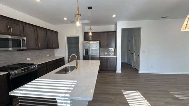 Building Photo - 362 Silverleaf Trl