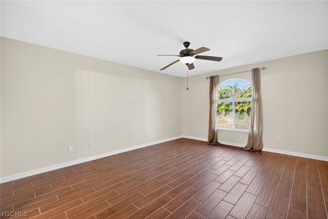 Building Photo - 5727 Rose Garden Rd