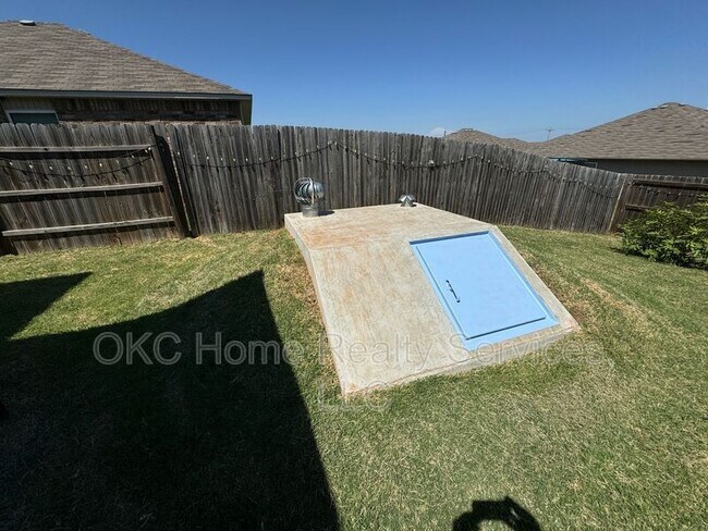 Building Photo - 13228 Bridgewater Dr