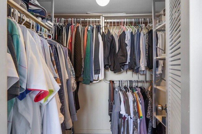 Building Photo - 2420 Deer Creek Country Club Blvd