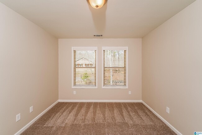 Building Photo - 2554 Summit Park Rd