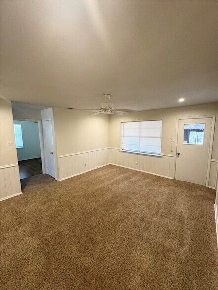 Building Photo - 1518 Carroll Dr