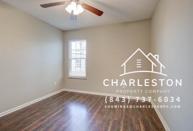 Building Photo - 156 Pecan Grove Ave