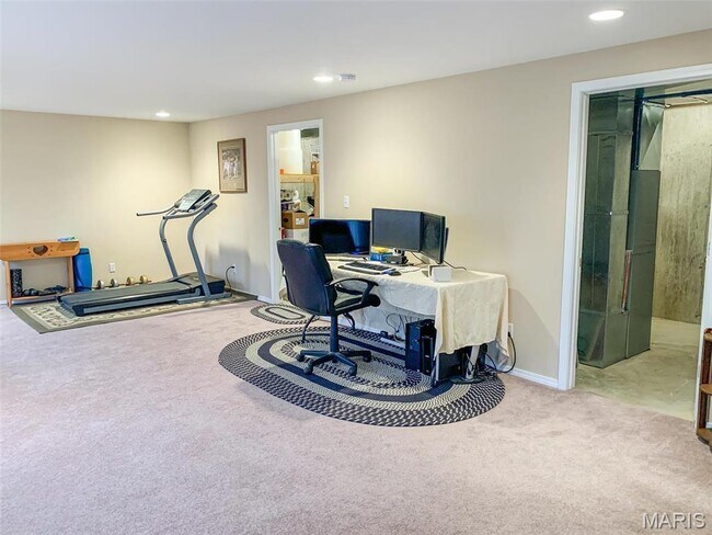Building Photo - 1031 Buran Dr