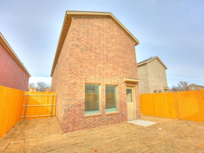 Building Photo - Brand New Home + 3 Bedrooms + All Appliances + Norman Schools