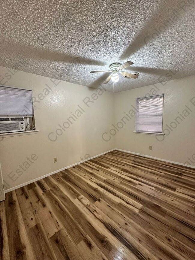Building Photo - Cozy 3 bedroom 1.5 bathroom home.