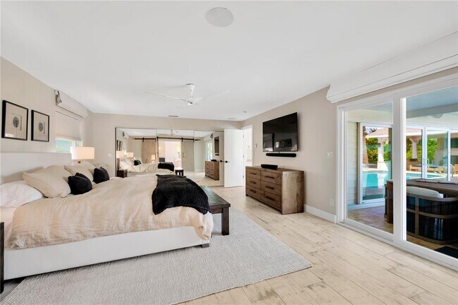 Building Photo - 807 Snug Island