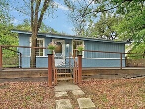 Building Photo - 1403 S 5th St