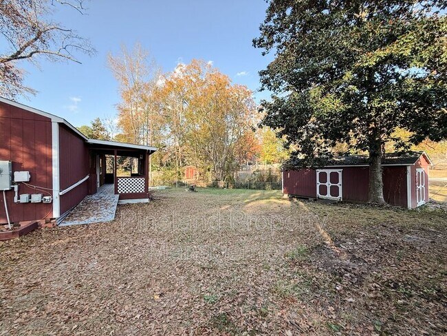 Building Photo - 413 E Donaldson Ave