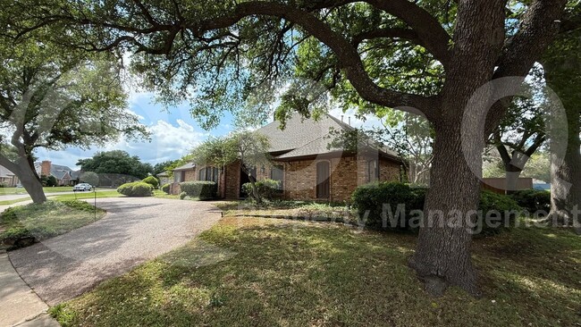 Building Photo - 3513 Diamondhead Dr