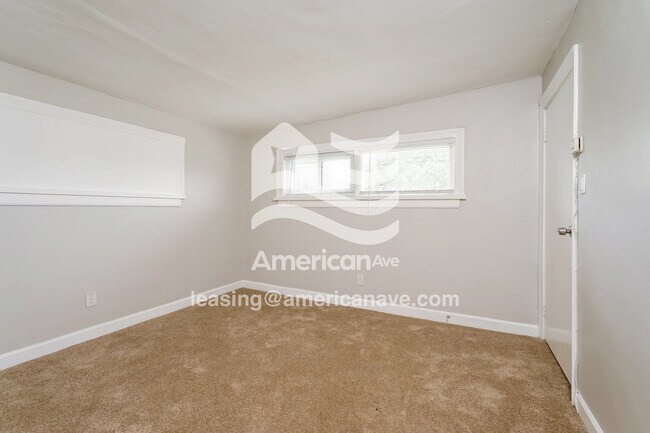 Building Photo - 1014 Arbor Dr