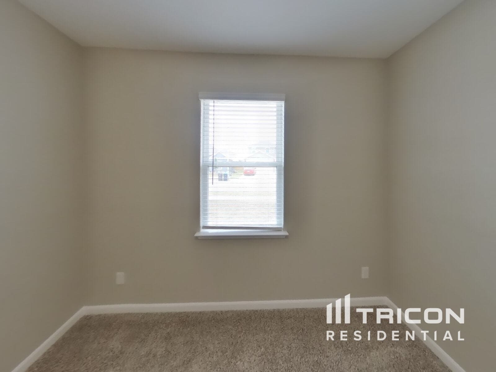 Building Photo - 9721 Sierra Grande Dr