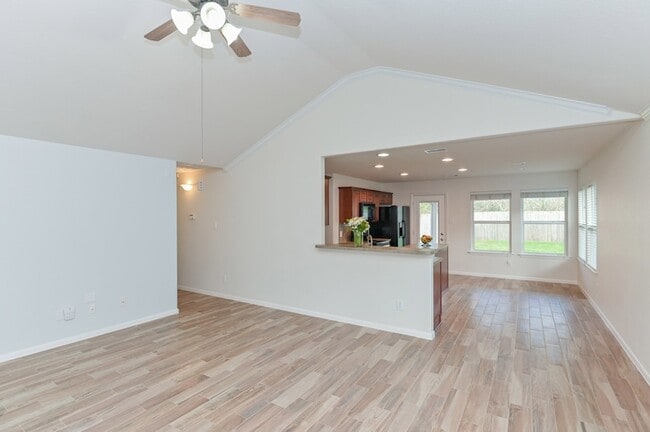 Building Photo - 4022 Mt Everest Way