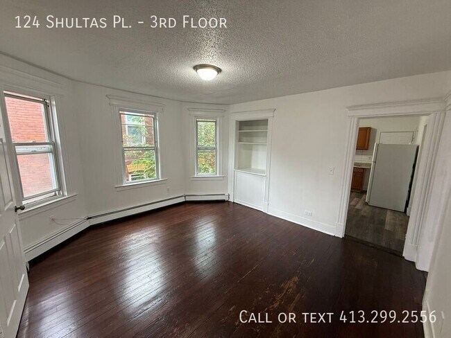 Building Photo - 124 Shultas Pl
