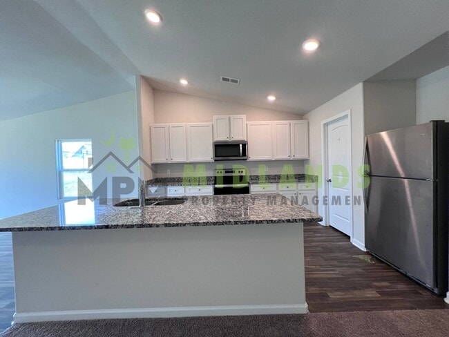 Building Photo - 645 Wild Tulip Ct