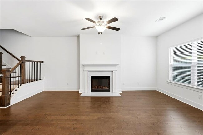 Building Photo - 6456 Scudders Dr