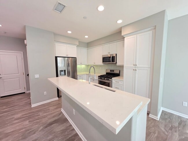 Building Photo - 14910 Castille Way