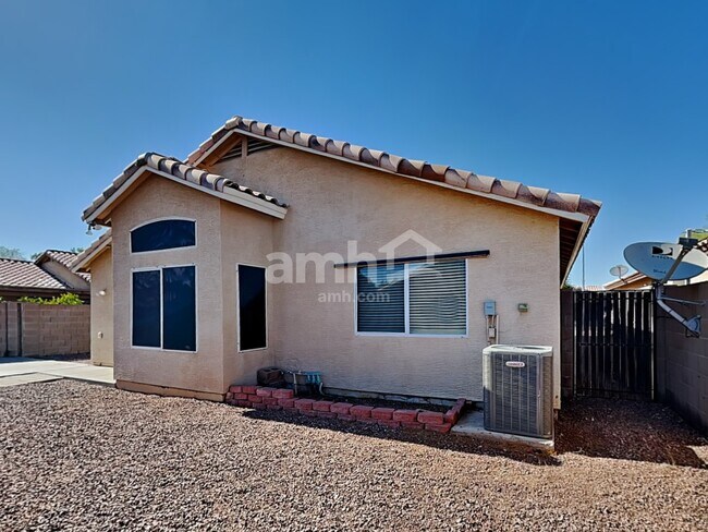 Building Photo - 8655 E Crescent Ave