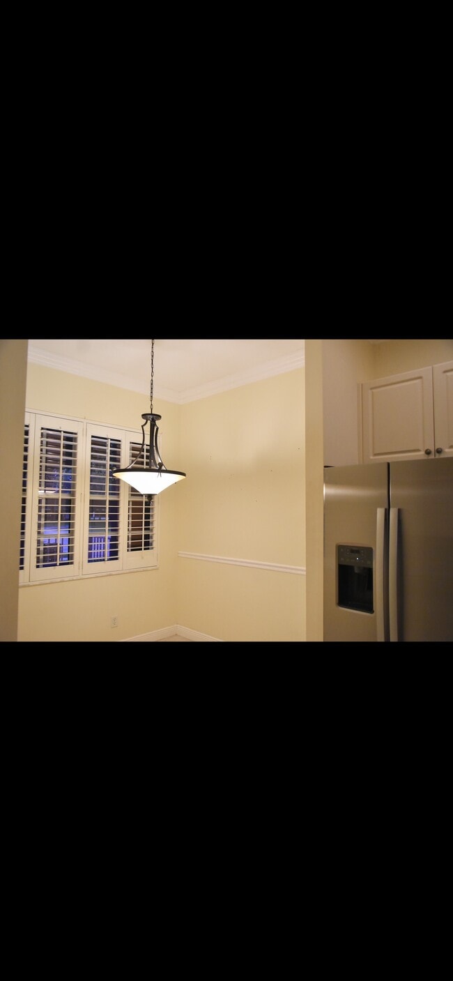 Building Photo - 3240 Fairway Cir