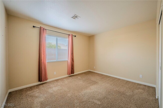 Building Photo - 921 San Bruno Ave