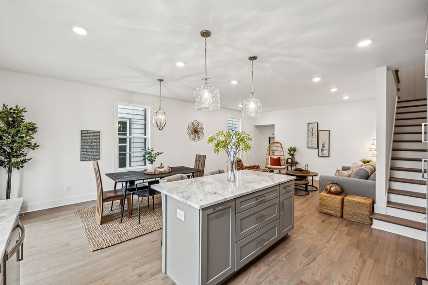 Building Photo - 2109 Chadwell Retreat Dr