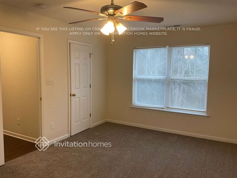 Building Photo - 3612 Deering Dr