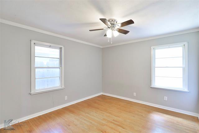 Building Photo - 726 Woodlawn Dr
