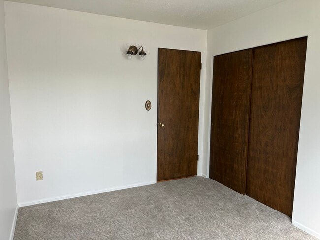 Building Photo - 3728 W Delbert Ave