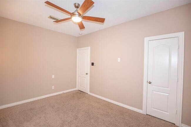Building Photo - 2747 Villa Bella Ct