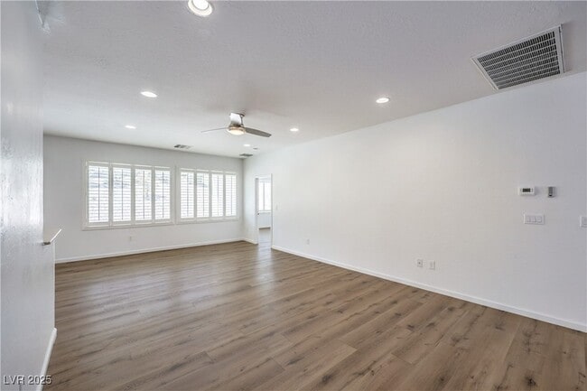 Building Photo - 2535 Jada Dr
