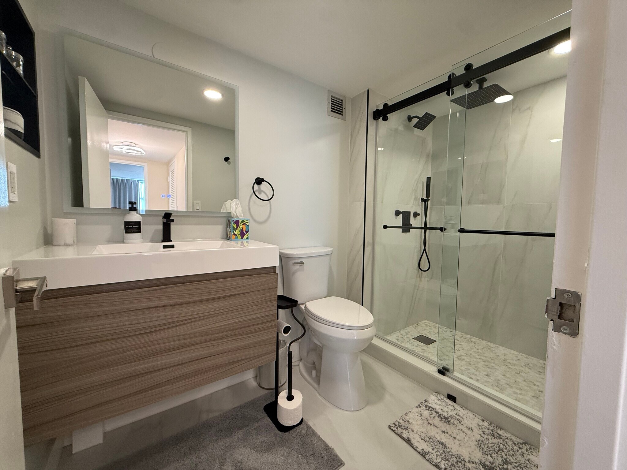 2nd Bathroom - 500 Three Islands Blvd