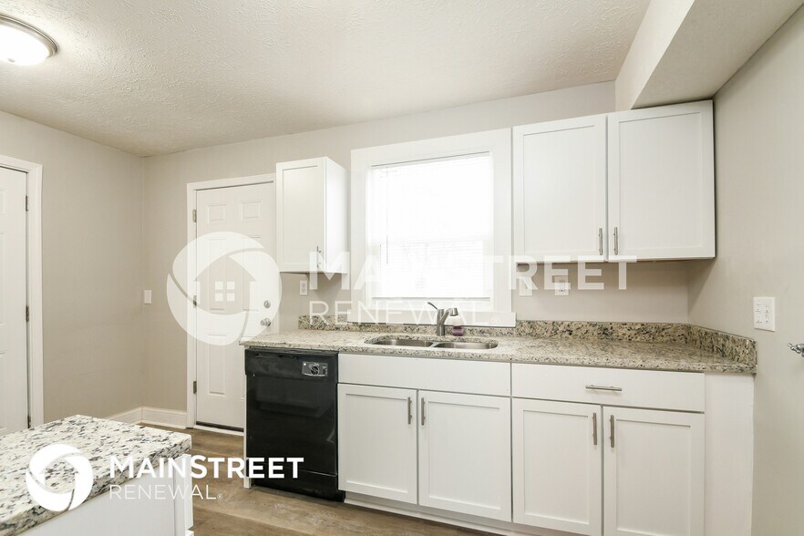 Building Photo - 4917 Barlow Dr