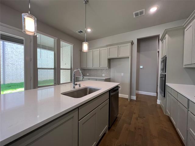 Building Photo - 12960 Caprock Dr