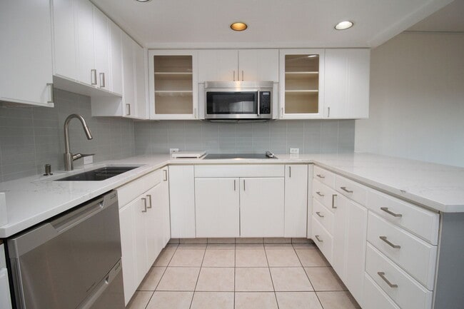 Building Photo - 2309 SW 1st Ave