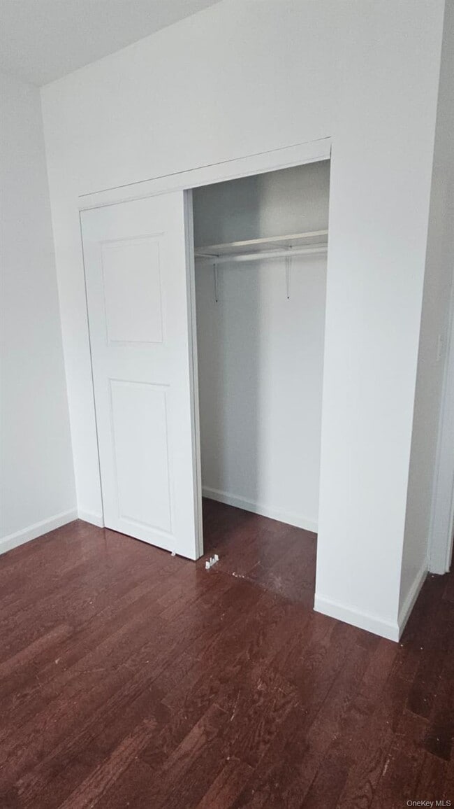 Building Photo - 76 Bay 23rd St