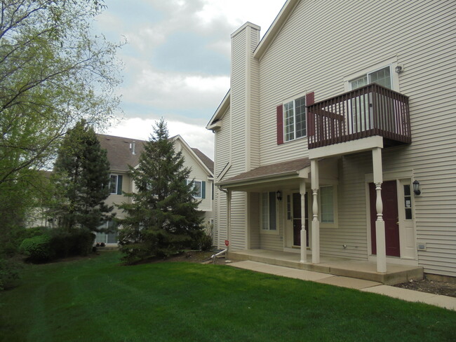 Building Photo - 615 Windsor Dr