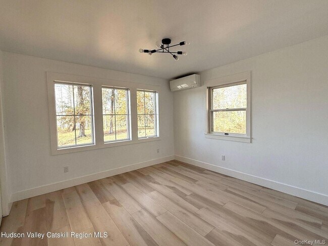 Building Photo - 5265 NY-9G