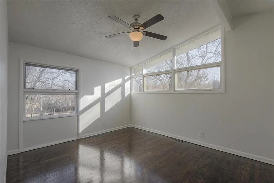 Building Photo - 6306 Fairlane Dr