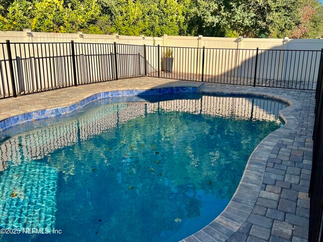 Building Photo - 3955 Hammock Bluff Cir