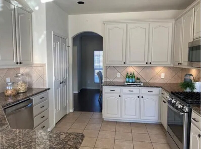 Building Photo - 12822 Gardendale Dr