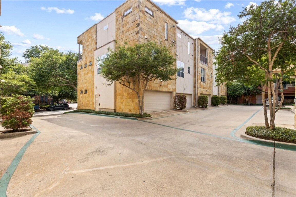 Building Photo - 3800 Holland Ave