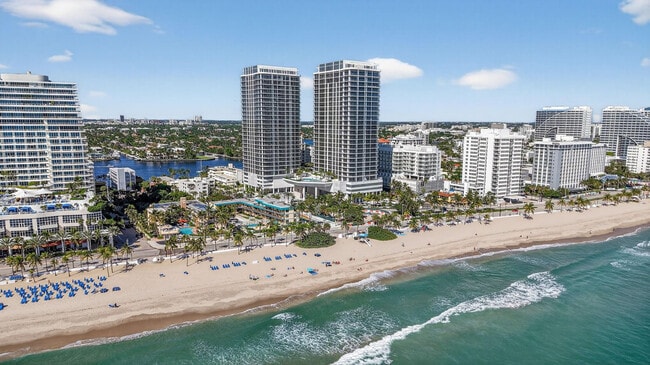Building Photo - 153 N Seabreeze Blvd