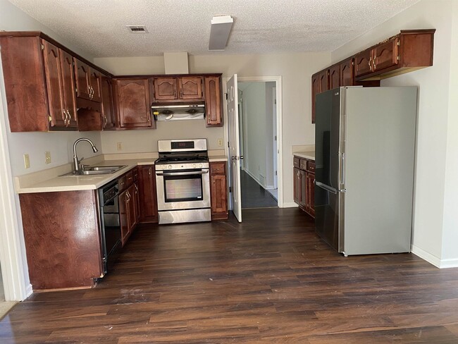 Building Photo - 8276 Red Creek Dr