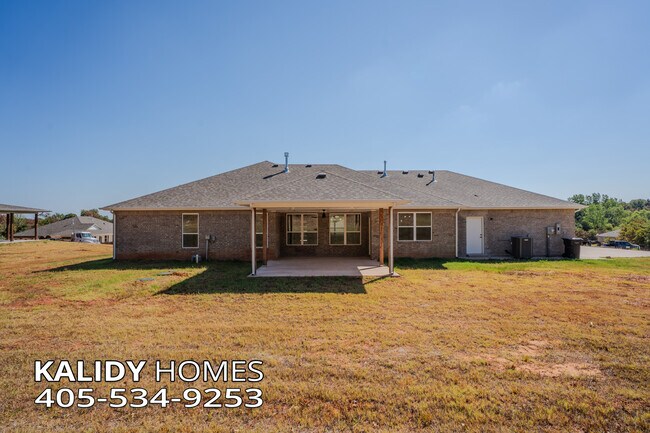 Building Photo - 2103 Kalidy Dr