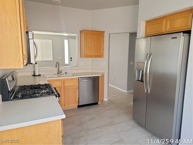 Building Photo - 824 Painted Vista Ave