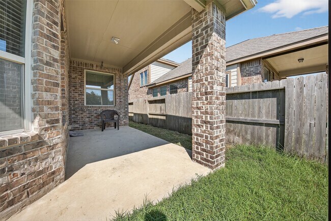 Building Photo - 8922 Pinenut Dr