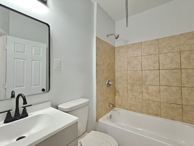 Building Photo - 312 N 59th St