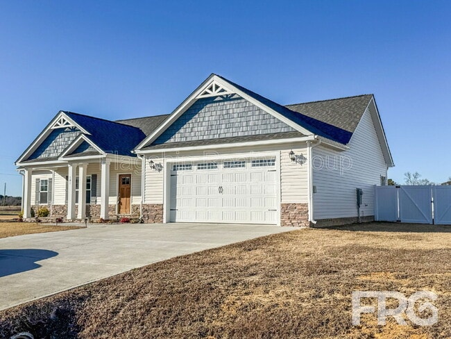 Building Photo - 101 Creeks Edge Dr