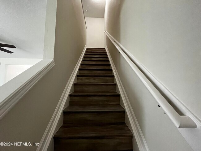 Building Photo - 7180 Stonelion Cir