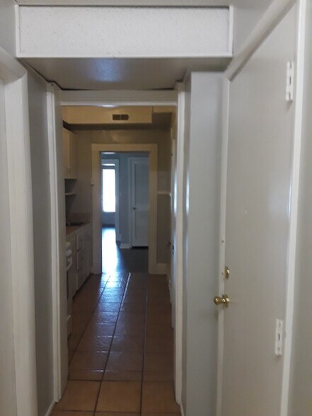 Building Photo - 135 S 700 E